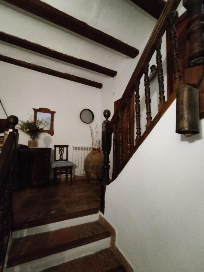 La Antigua Posada Linares de Mora Exterior foto
