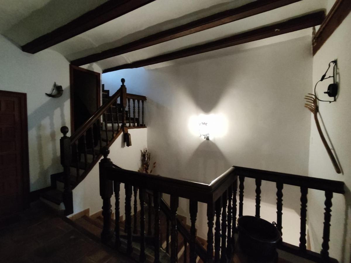 La Antigua Posada Linares de Mora Exterior foto